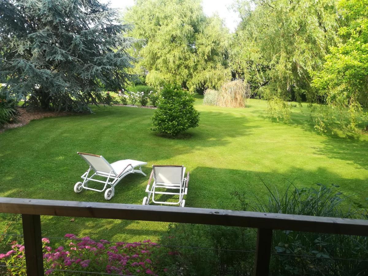 Le Clos Du Clocher Gueudecourt Exteriör bild