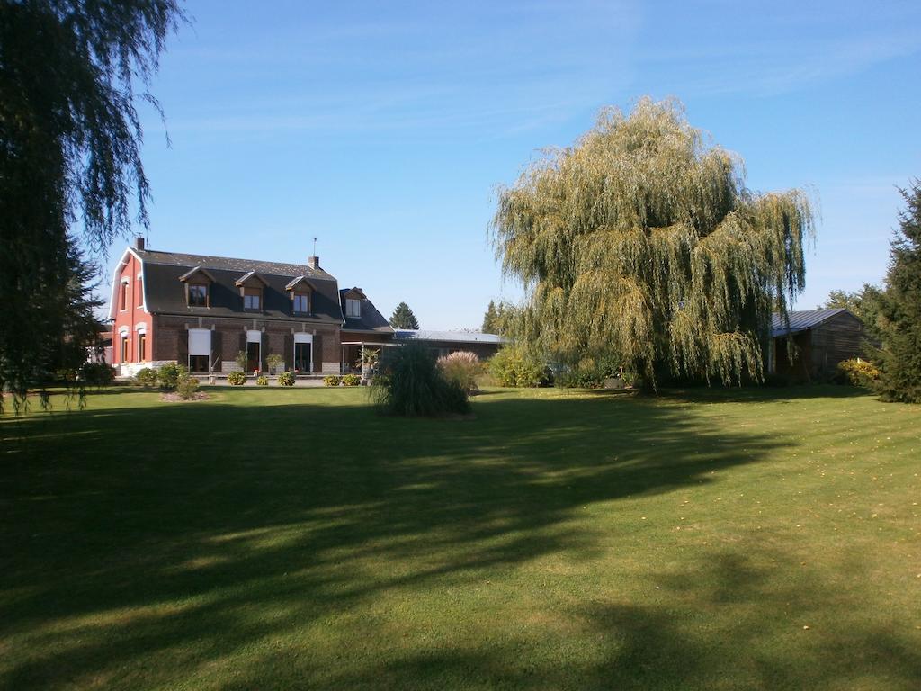 Le Clos Du Clocher Gueudecourt Exteriör bild