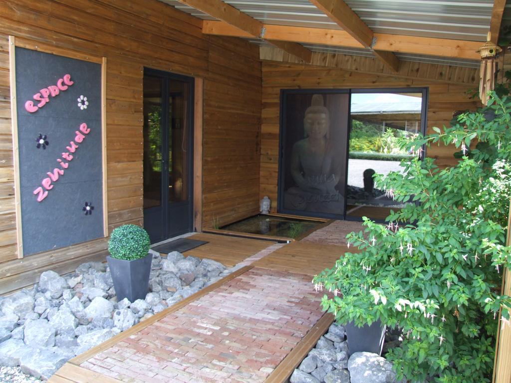 Le Clos Du Clocher Gueudecourt Exteriör bild